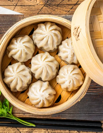 Momos